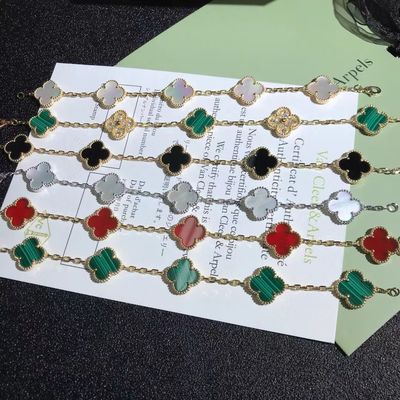 품질 18K 금 포도주는 금팔찌 반 클리프 아펠을 개인화했습니다 공장