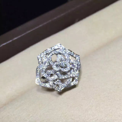 품질 Piaget 로즈 반지 상한 주문 보석 18K 화이트 골드는 다이아몬드로 놓았습니다 공장